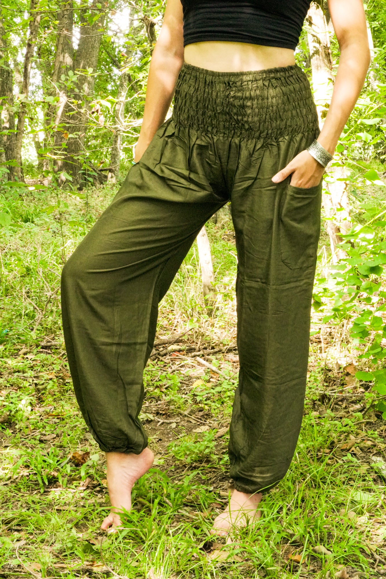 Buy Priyaa Green Georgette Gota Patti Embellished Cape Harem Pant Set  Online | Aza Fashions